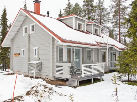 Holiday Home Ylläsröhkö d 8 by Interhome House in Lapland