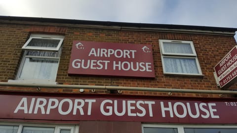 Airport Guest House Bed and Breakfast in Slough