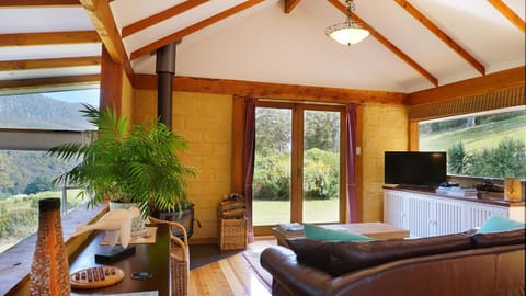 Shanleys Huon Valley Villa in Tasmania