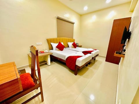 Sunlight Residency Hotel in Chennai