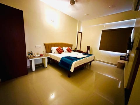 Sunlight Residency Hotel in Chennai