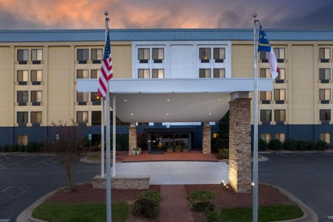 Fairfield Inn and Suites by Marriott Winston Salem/Hanes Hotel in Winston-Salem