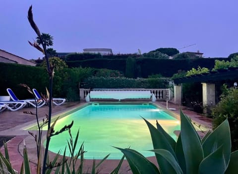 Villa Riviera, Sea view, Pool, Jacuzzi, Sauna, Walk to the beach Villa in Sainte-Maxime