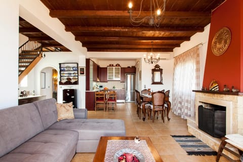Panorama Traditional House With Private Pool Villa in Crete