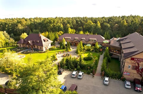 Bird's eye view, Bird's eye view, Parking