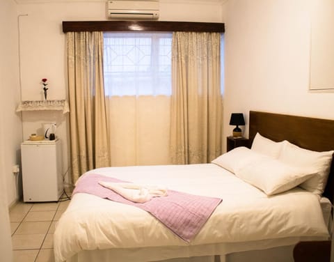 YoIeli Guest House Bed and Breakfast in Windhoek