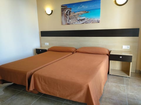 Hostal Horizonte Bed and Breakfast in Sant Antoni Portmany