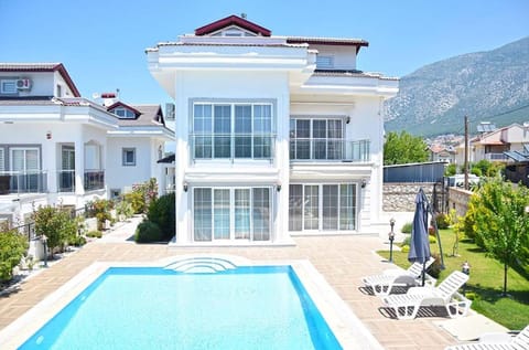 Facade/entrance, Mountain view, Pool view