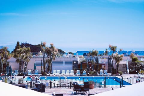 View (from property/room), Balcony/Terrace, Sea view, Swimming pool