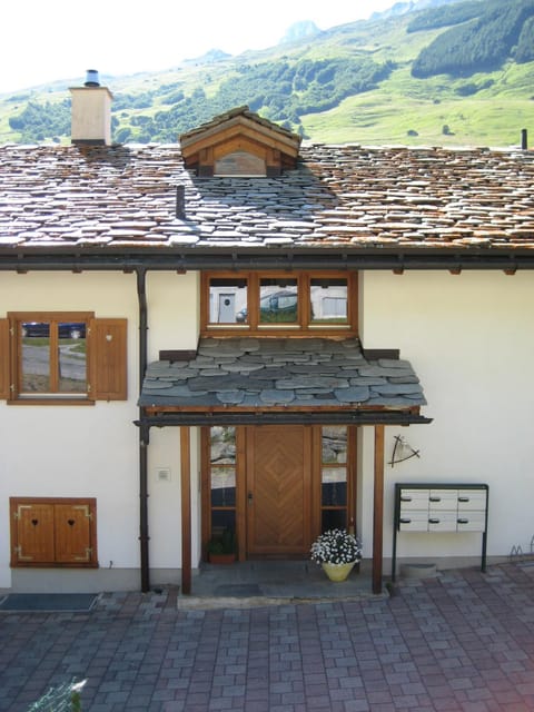 Dachwohnung Unterem Hoereli Condo in Vals