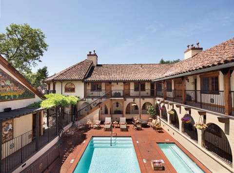 Bird's eye view, Swimming pool
