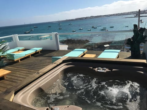 Solarium, Balcony/Terrace, Beach, Sea view