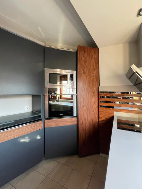 Kitchen or kitchenette, minibar, pet friendly, stove, kitchen