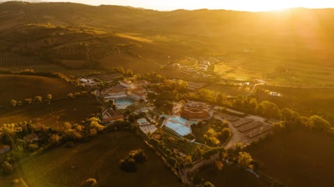 Bird's eye view, View (from property/room), Landmark view, Area and facilities, Area and facilities