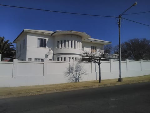 Facade/entrance, On site