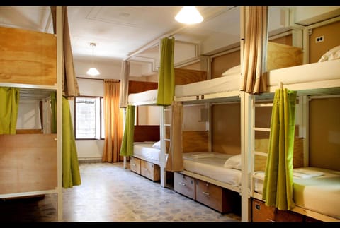 Bedroom, bunk bed