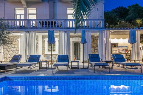 Garden, Pool view