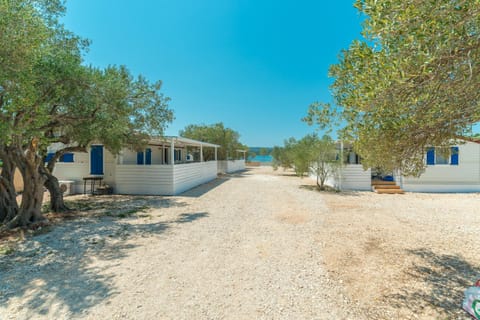 Neighbourhood, Natural landscape