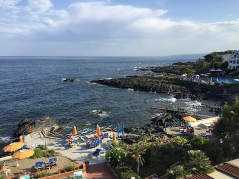 Day, Natural landscape, Bird's eye view, Summer, Solarium, Beach, Beach, On site, Pool view, Sea view