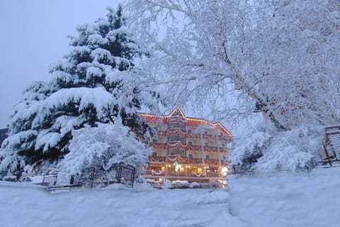 Property building, Winter