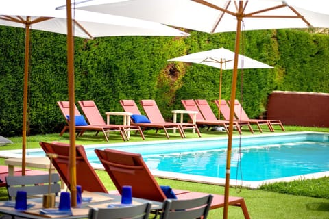 Pool view, Swimming pool, sunbed