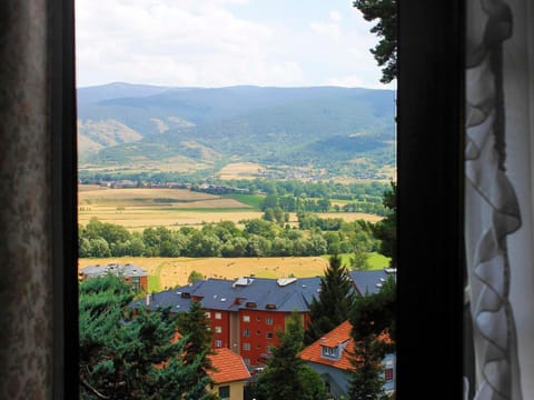 Garden view, Mountain view