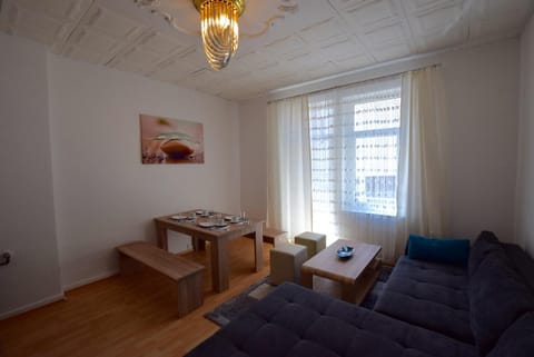 Apartment Ostendplatz Condo in Stuttgart