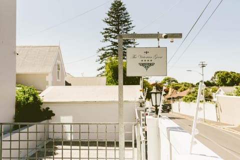 The Victorian Goose Bed and breakfast in Cape Town