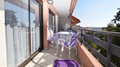 SETTE B Locations T 2 Residence Condo in Cavalaire-sur-Mer