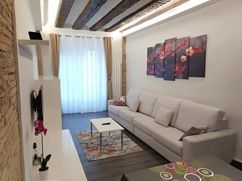 Welcoming Apart Old Town Condominio in Pamplona