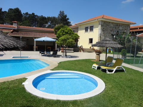 Pool view, Swimming pool, young children