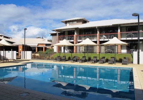 Margarets In Town Apartments Flat hotel in Margaret River