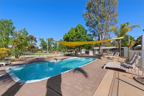 Discovery Parks - Moama West Camp ground / 
RV Resort in Echuca