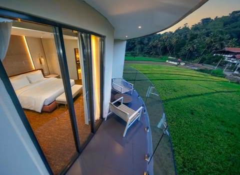 Bed, Day, Natural landscape, View (from property/room), Balcony/Terrace, Mountain view