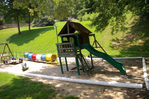 Green Mountain Park Terrain de camping /
station de camping-car in Caldwell