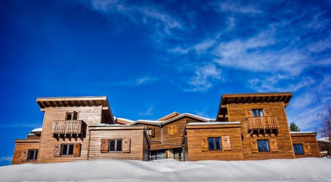 Le Loup Blanc Hôtel in Uvernet-Fours