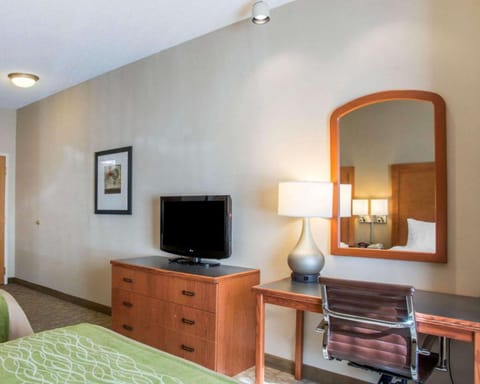 Comfort Inn & Suites West Chester - North Cincinnati Hotel in Ohio