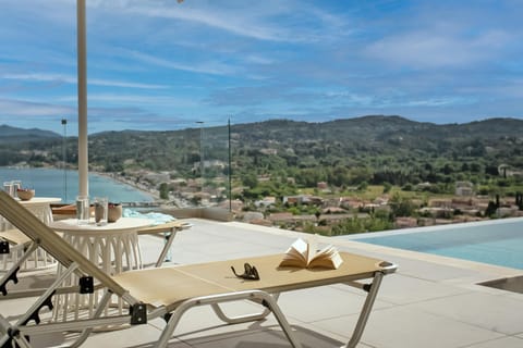 Balcony/Terrace, Pool view, Swimming pool, sunbed