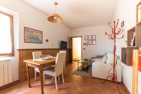 Piccolo Iris Firenze Condo in Florence