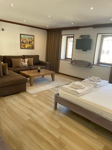 Guest House Holiday in Melnik Bed and Breakfast in Blagoevgrad Province