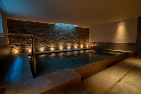 Hot Tub, Spa and wellness centre/facilities