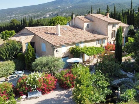 Mas des Olives Bed and Breakfast in Bédoin