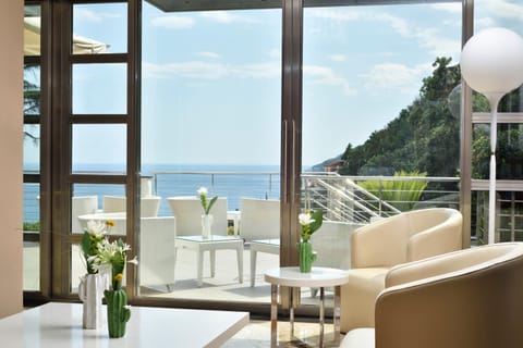 View (from property/room), Lobby or reception, Lounge or bar, Decorative detail, Sea view, Area and facilities