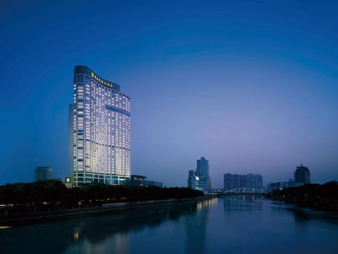 Shangri-La Ningbo - The Three Rivers Intersection Hotel in Zhejiang