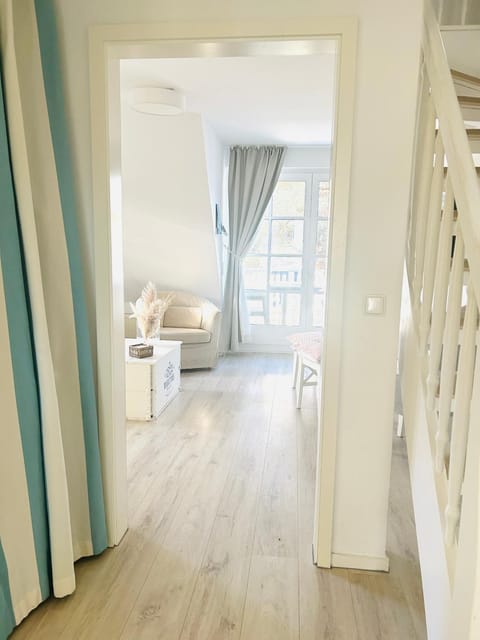 Maisonette-Fewo unter Reet, 50m zum Meer, Strandidyll Zingst Apartment in Zingst