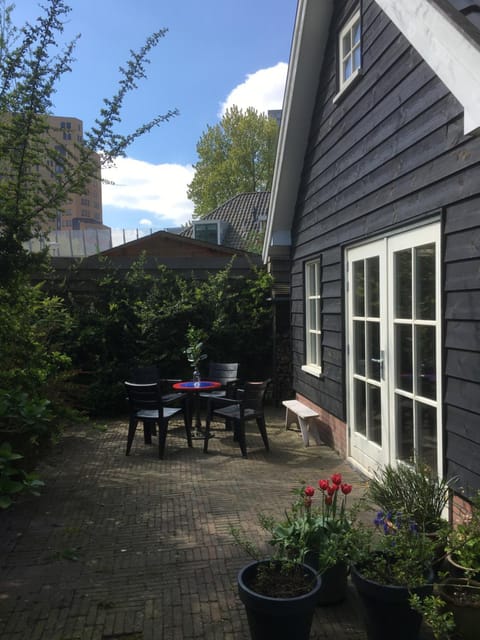 Gina's garden house Chambre d’hôte in Amsterdam
