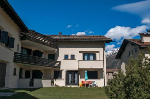 Chesa Chavriol - Celerina Apartment in Saint Moritz