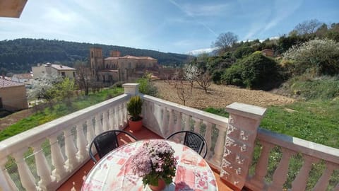 Balcony/Terrace, Mountain view