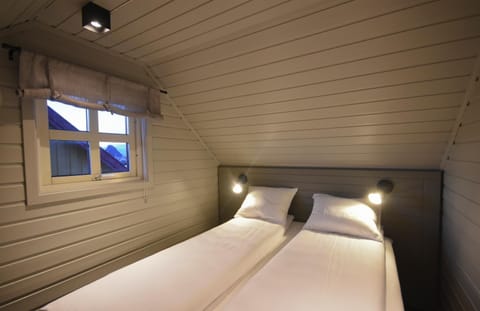 Bleik Sea Cabins Campground/ 
RV Resort in Troms Og Finnmark