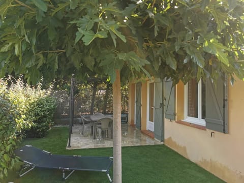 Villa ,Maison indépendante, avec piscine privative House in Roquebrune-sur-Argens